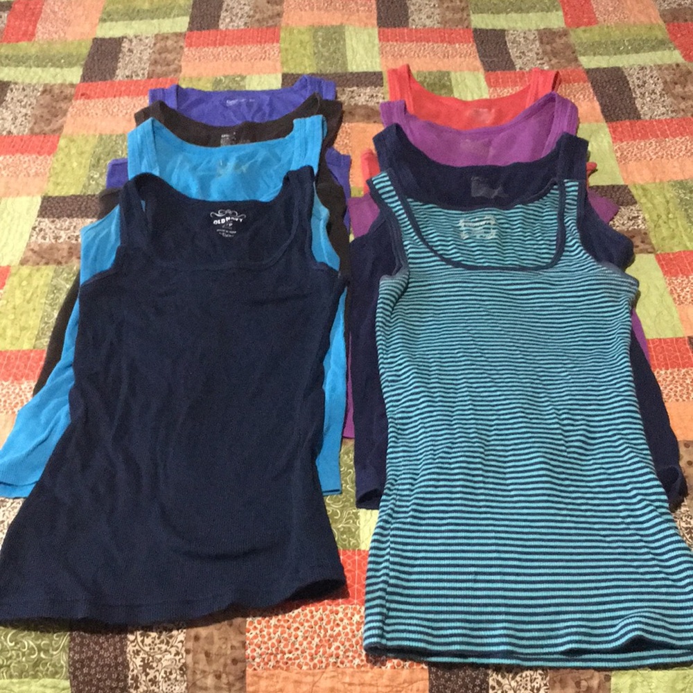 Set of 8 gap and old navy tank tops